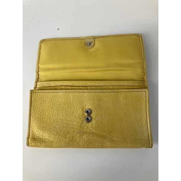 FOSSIL LARGE YELLOW SMOOTH LEATHER WOMENS WALLET - Picture 8 of 16